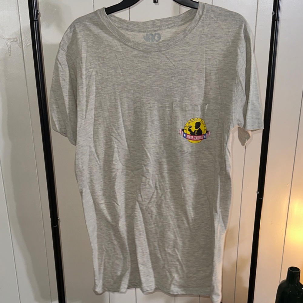 Super Comfortable Gray Graphic Tee for Men